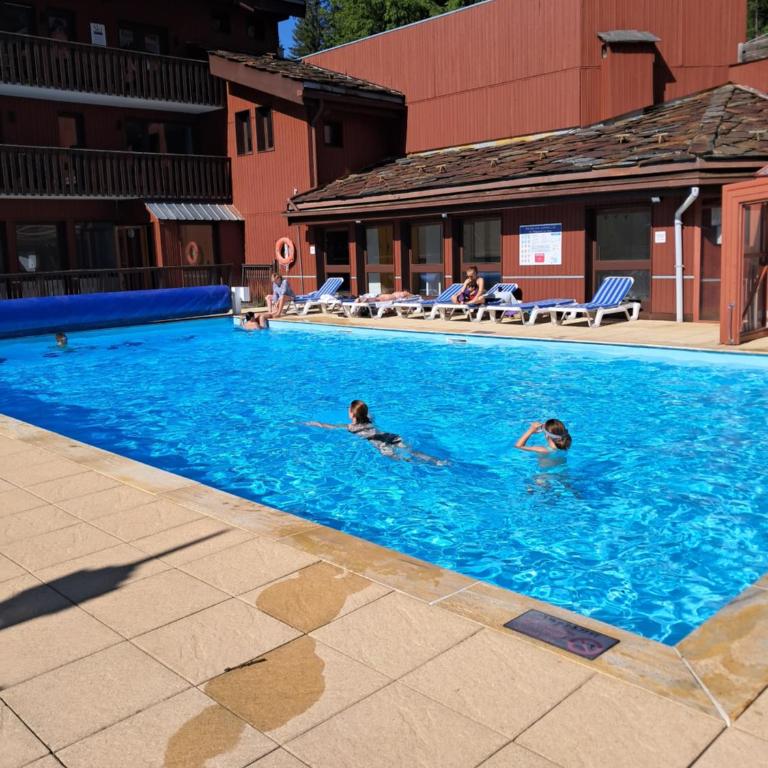 Résidence Digitale - 3 pièces pour 6 personnes - Piscine, sauna et Parking Privé - Appartement 2 Chambres - 30