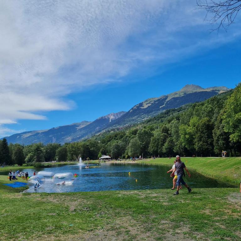 Résidence Digitale - 3 pièces pour 6 personnes - Piscine, sauna et Parking Privé - Appartement 2 Chambres - 35