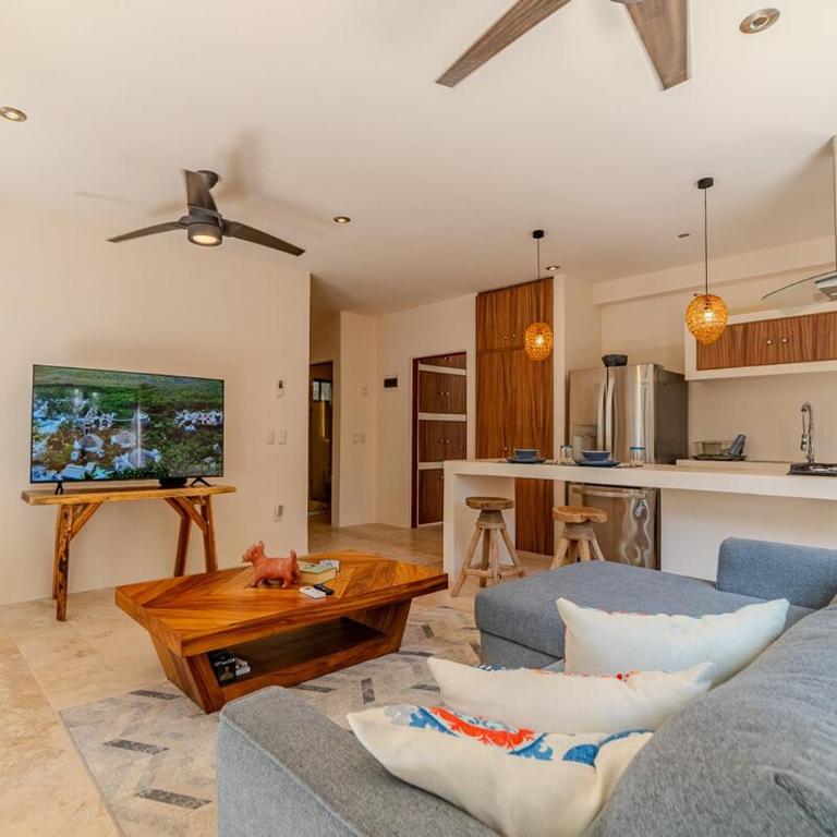 Modern Condo with Pool Fast Wifi Perfect - Apartamento de 2 dormitorios - 36