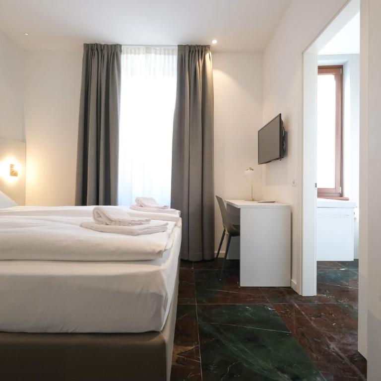 Boutique Hotel Piazza Grande Locarno - Easy Self Check-In - Camera Matrimoniale Standard - 7