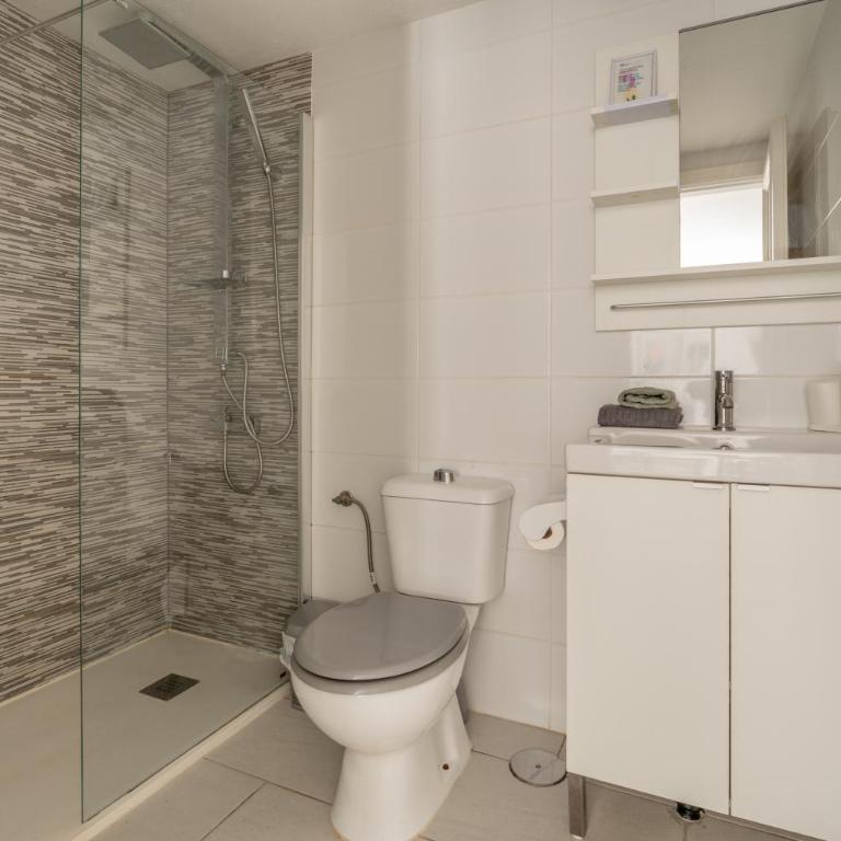 The Energy Apartment - One-Bedroom Apartment - 9