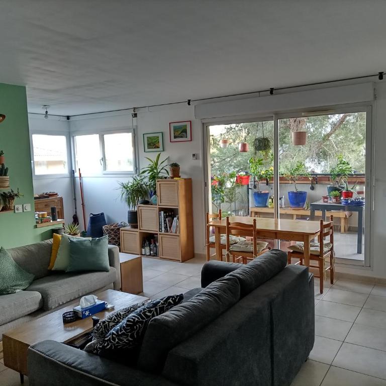 T2 lumineux balcon, parking facile, climatisation, Wi-Fi - Appartement 1 Chambre - 1