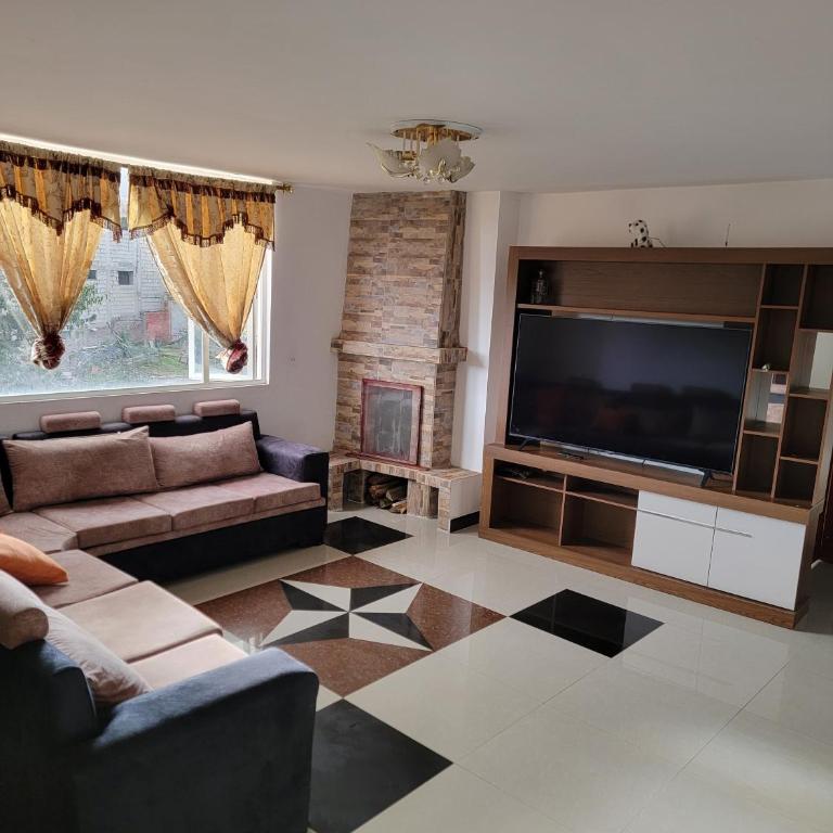 Casa Guaranda - Two-Bedroom Apartment - 1