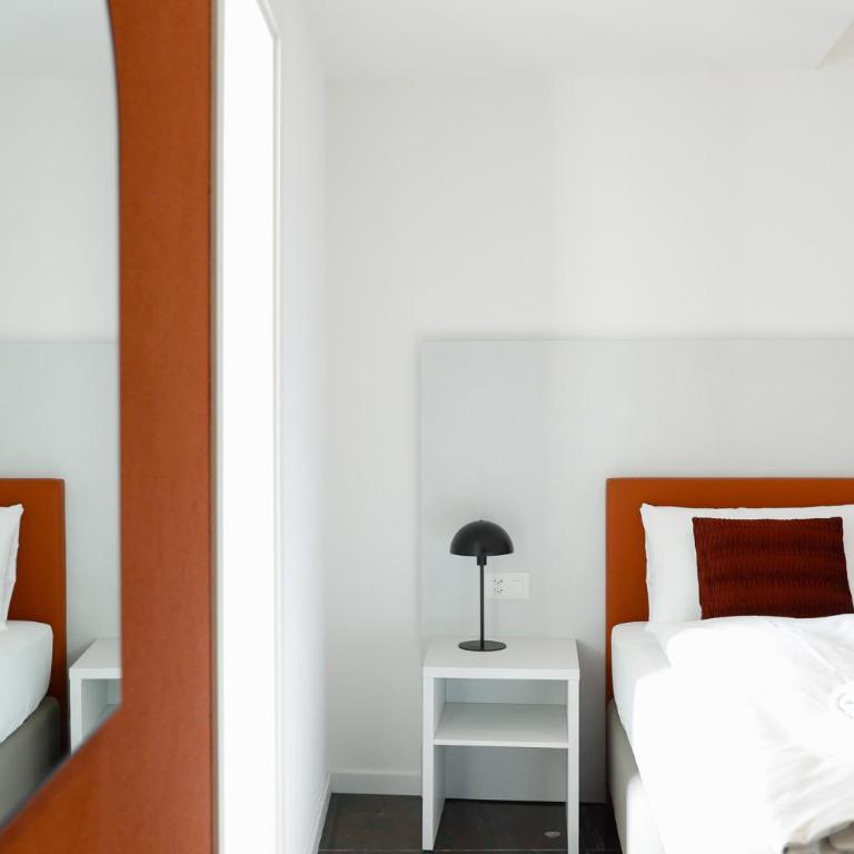 Boutique Hotel Piazza Grande Locarno - Easy Self Check-In - Camera Matrimoniale Moderna - 4