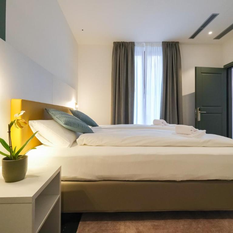 Boutique Hotel Piazza Grande Locarno - Easy Self Check-In - Camera Matrimoniale Moderna - 5