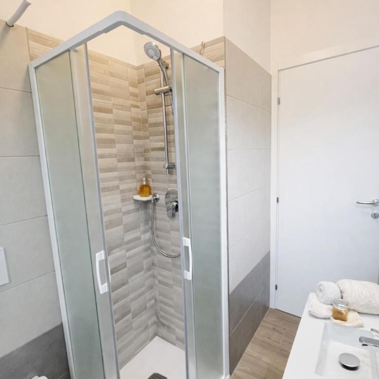 Appart ristrutturato con 3 camere da letto, 2 bagni e Terrazza - Appartamento Deluxe con 3 Camere da Letto - 27