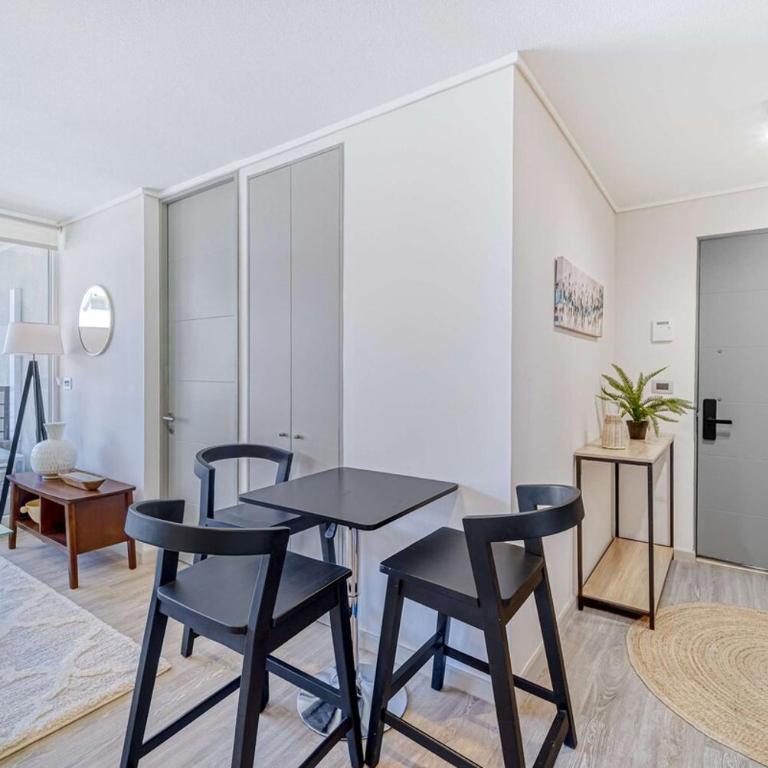 Vista Capital 2D 2B with Wifi and AC - Two-Bedroom Apartment - 15