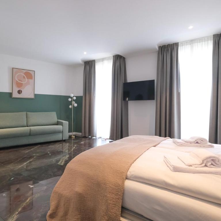 Boutique Hotel Piazza Grande Locarno - Easy Self Check-In - Junior Suite con Balcone - 8