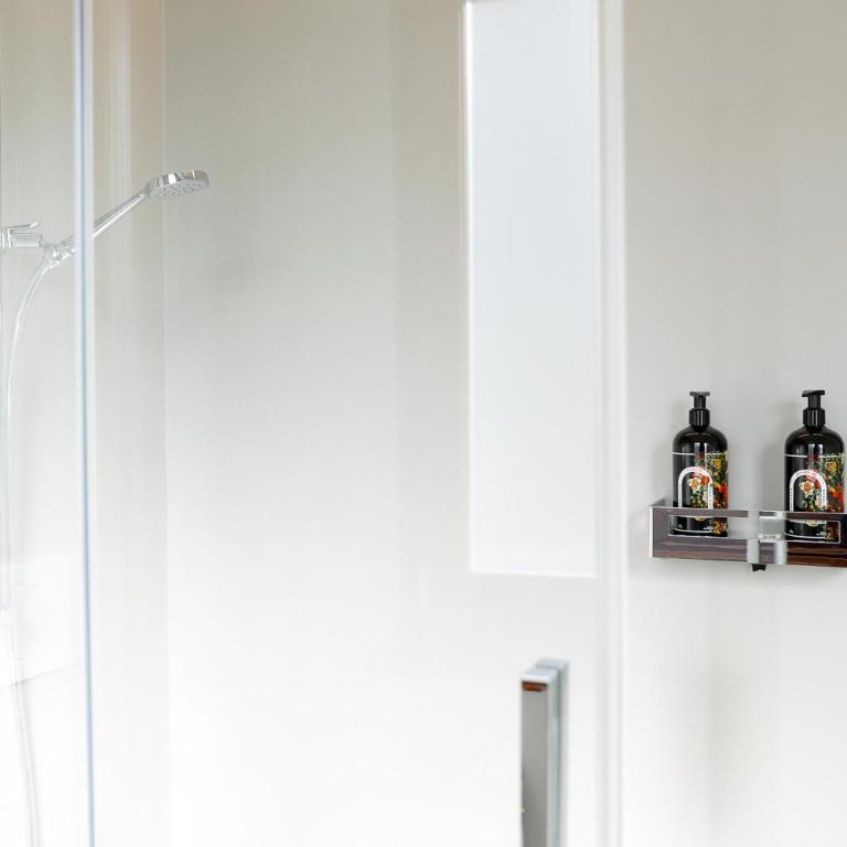 Boutique Hotel Piazza Grande Locarno - Easy Self Check-In - Junior Suite con Balcone - 11