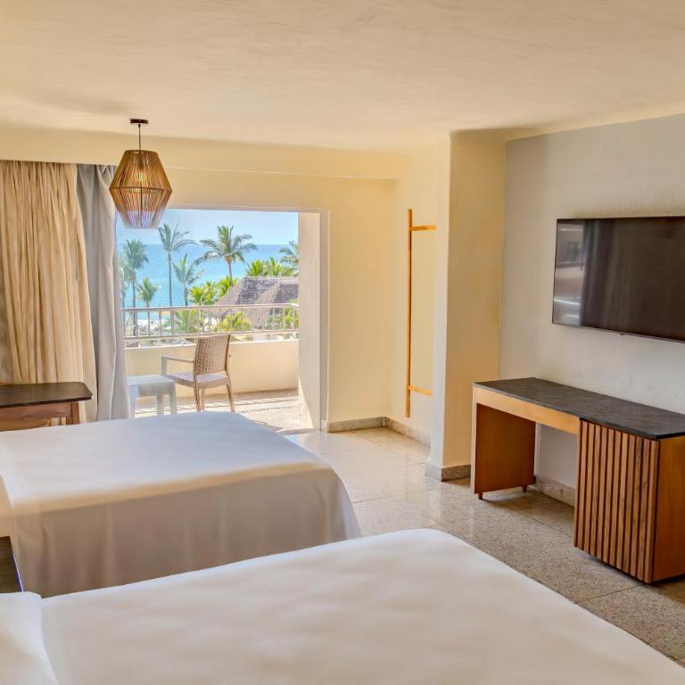 Friendly Fun Vallarta Different Experiences - All Inclusive - Habitación Doble Deluxe con vistas laterales al mar - 1