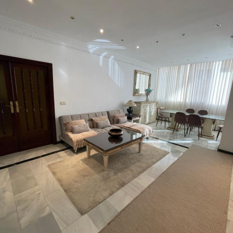 Marbella Beach Front Edificio Mayoral Centro Ciudad Primera Línea Muy Espacioso Opción Alquiler Barco - Apartamento de 3 dormitorios - 22
