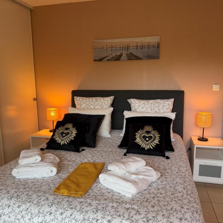 Villa Luxe piscine chauffée, 4 chambres, surplombant le golf entre océan & lac Plage à 5 min - Villa - 32