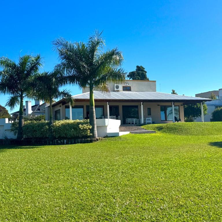 La Calandria - Four-Bedroom House - 9