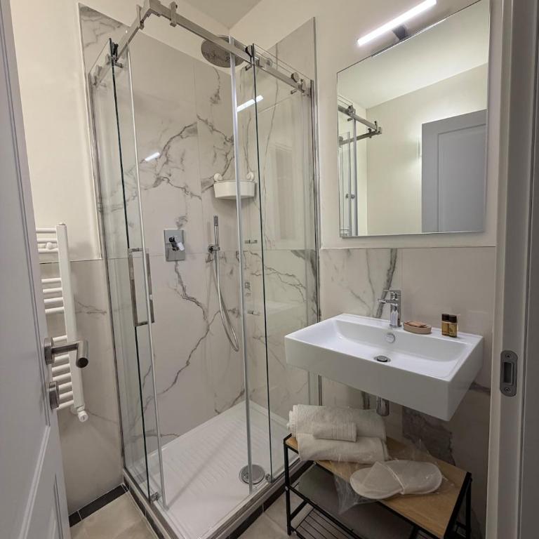 Vista Duomo, Terrazzino privato, 3 camere, 3 bagni - Appartamento con 3 Camere da Letto e con Vista - 21
