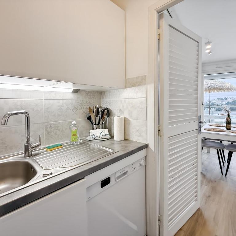 Le Crystal - Vue Mer & Accès Plage - Parking Privé - Apartamento con vistas al mar - 15