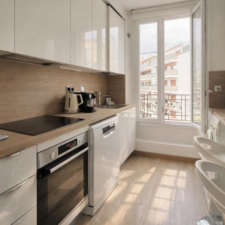 Bright & Charming Flat - 50qm Cannes Ferrer - Apartment mit 1 Schlafzimmer - 62