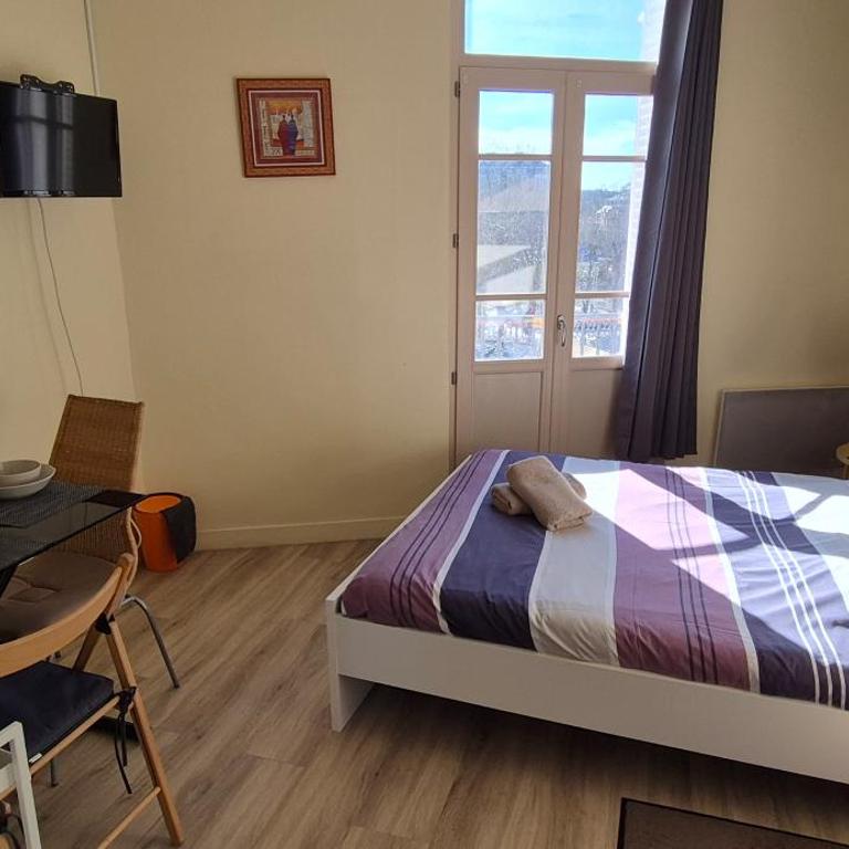 LE SPLENDID - Hypercentre - Proche Opéra & Parcs - Thermes - Appartement 1 Chambre - 3