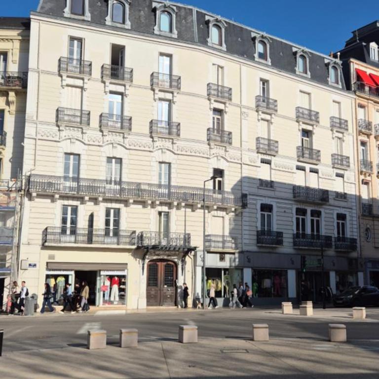 LE SPLENDID - Hypercentre - Proche Opéra & Parcs - Thermes - Appartement 1 Chambre - 19