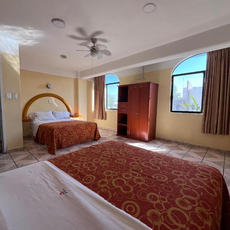 Hotel Central Puebla - Habitación Doble Económica - 2 camas - 11