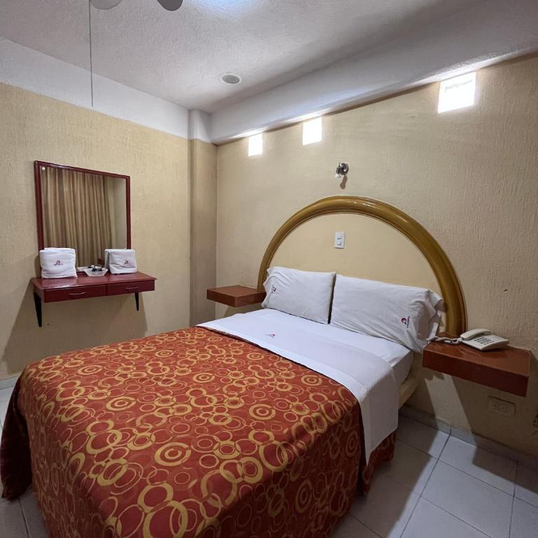 Hotel Central Puebla - Habitación Estándar - 1 cama grande - 8