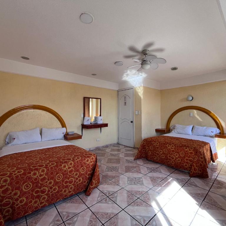Hotel Central Puebla - Habitación Doble Económica - 2 camas - 9