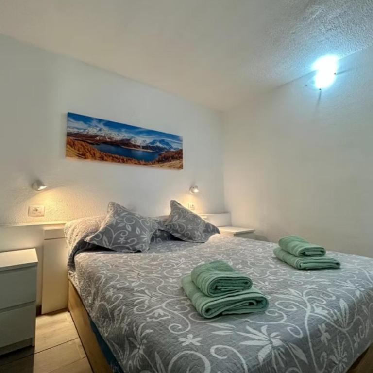 Puerta Sol - One-Bedroom Apartment - 18