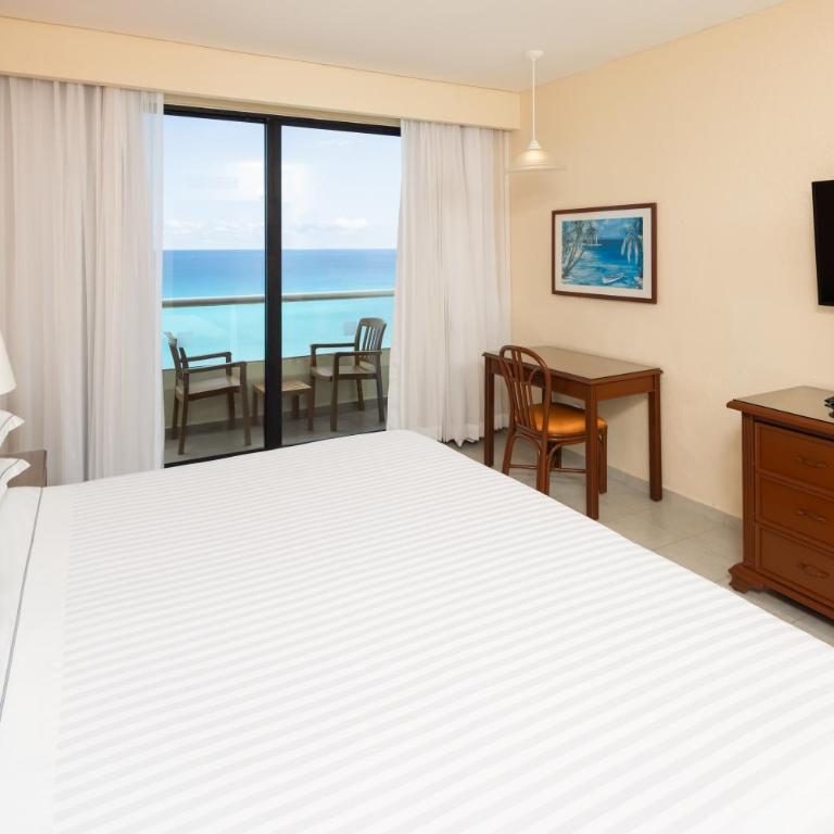 Occidental Tucancún - All Inclusive - Habitación Doble (2 adultos + 2 niños) - Frente al mar - Planta Prémium - 4
