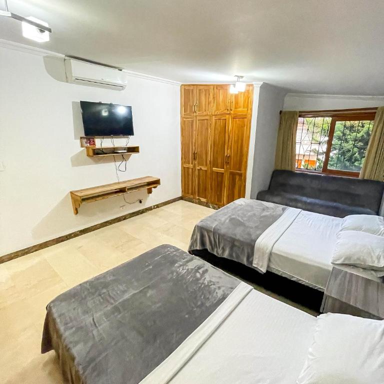 Alojamiento con piscina privada en Medellín MLB by Lets Go - Villa with Private Pool - 62