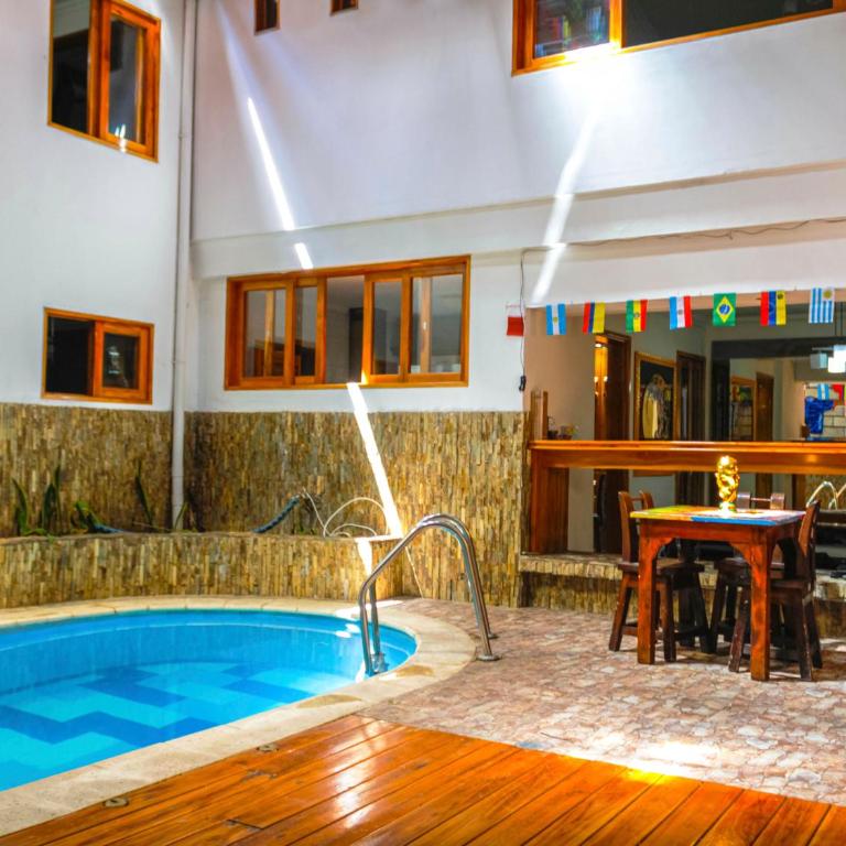 Alojamiento con piscina privada en Medellín MLB by Lets Go - Villa with Private Pool - 4