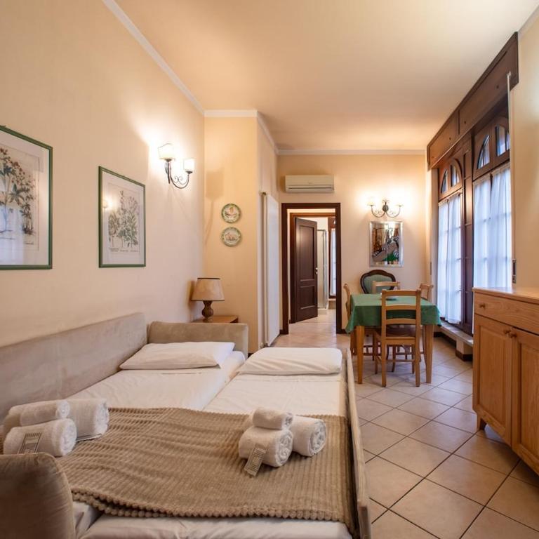 Villa Mainard, Rigoletto Historic Villa - One-Bedroom Apartment - 12