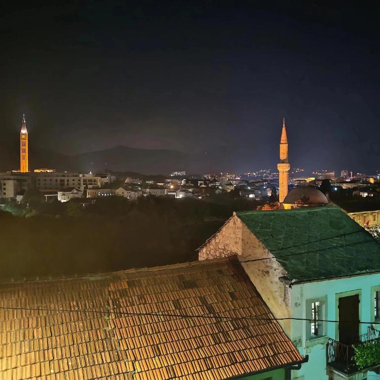 StoneHouse - Two-Bedroom Apartment with City View - 6
