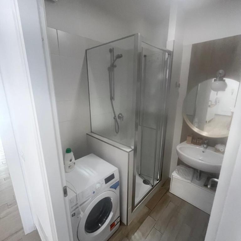 LoveRhome Apartment 14 - Casa con 2 Camere da Letto - 9