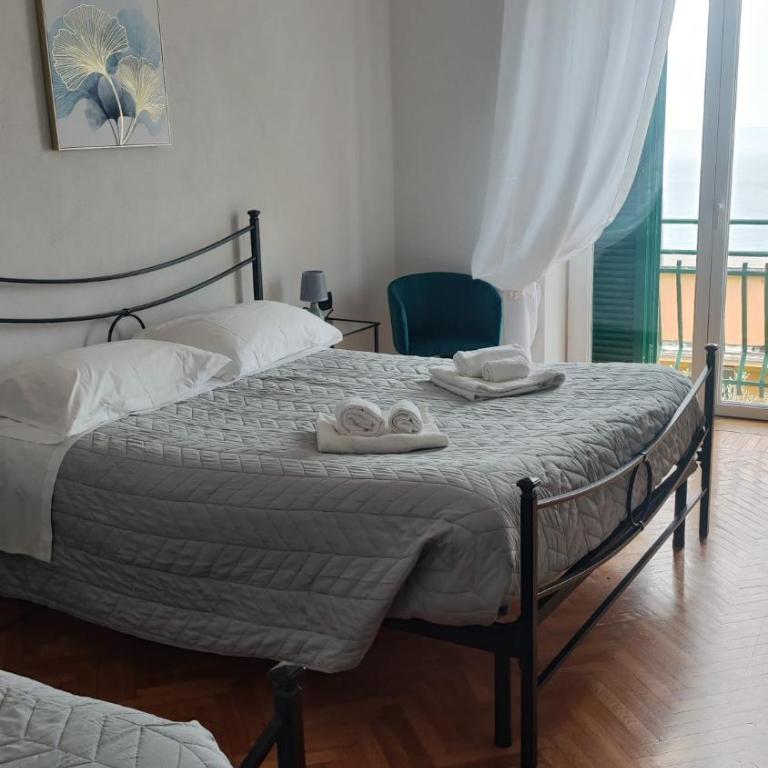 La CONCHIGLIA Bed & Breakfast - Camera Matrimoniale con Balcone e Vista Mare - 2
