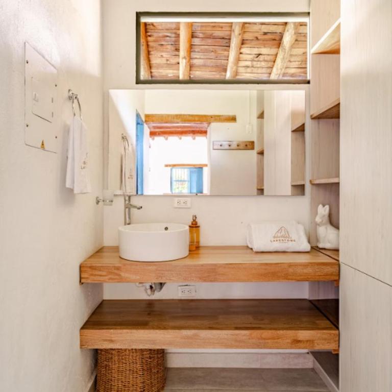 Guatape, Cabaña con Salida al Lago y vista a la Piedra - Casa con 1 dormitorio - 5