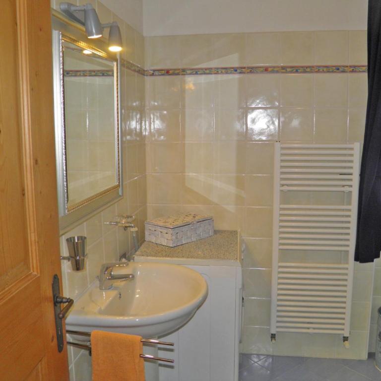 Barolo - Appartamento con 2 Camere da Letto - 9