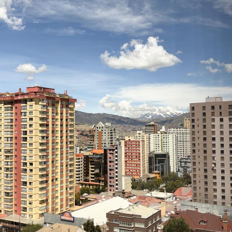 Sky Suites - Fantastic Sopocachi Retreat - City & Illimani Views - Prime Location - Apartamento de 1 dormitorio - 36