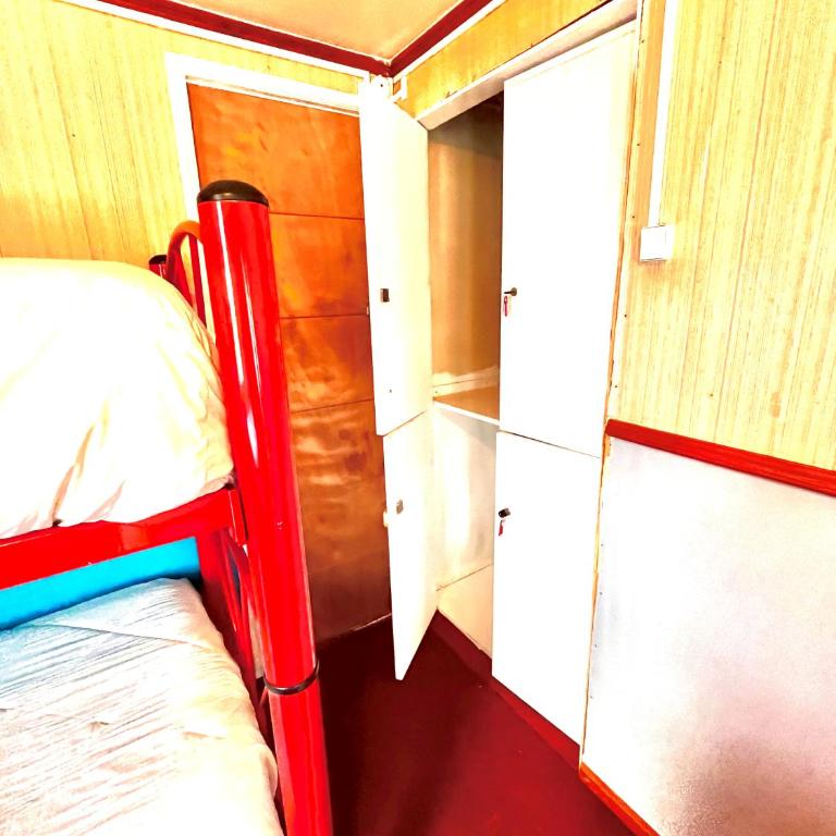 Fungi Hostal - 4-Bed Mixed Dormitory Room - 2