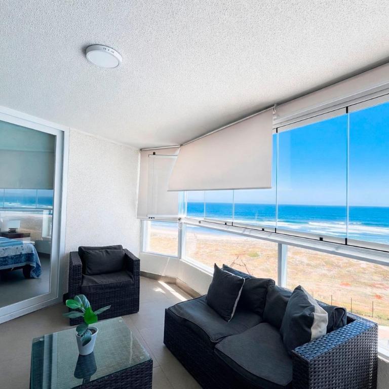 Laguna del Mar - Three-Bedroom Apartment - Oceanfront - 15