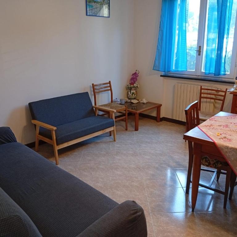 Noemi Apartment 5 Lands Paradise - Three-Bedroom Apartment - 75