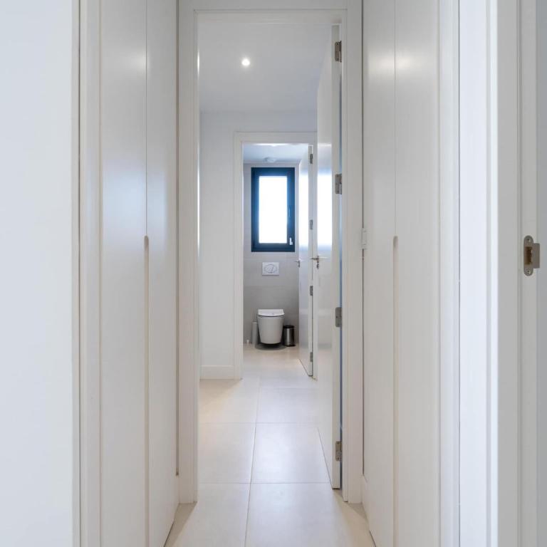 Coastal Retreat with shared pool, Fuengirola - Apartamento de 3 dormitorios - 29