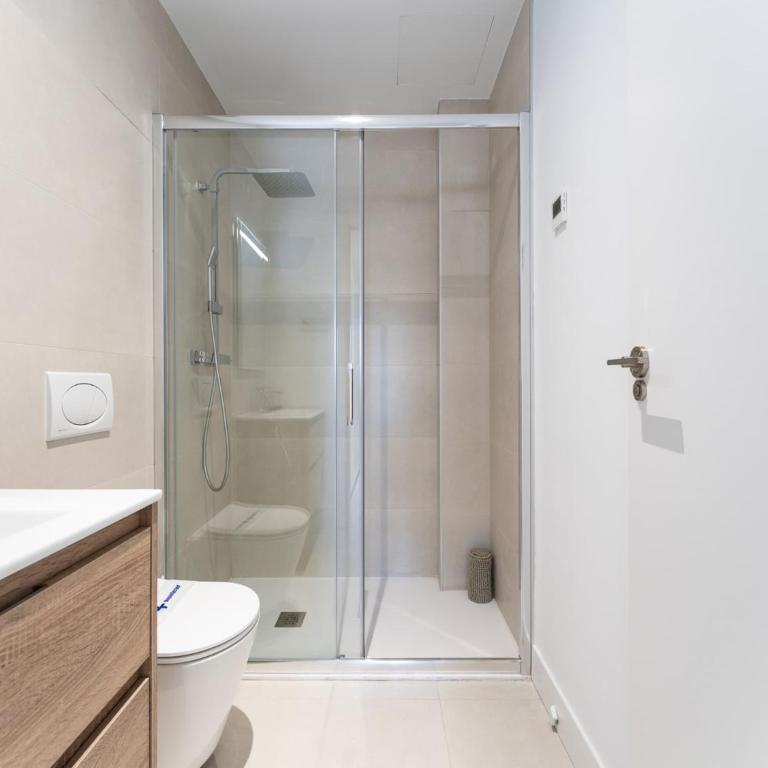 Coastal Retreat with shared pool, Fuengirola - Apartamento de 3 dormitorios - 28