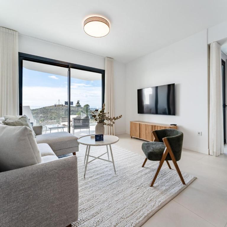 Coastal Retreat with shared pool, Fuengirola - Apartamento de 3 dormitorios - 9