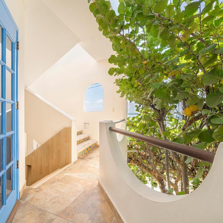 Casa Cielo Studio 2 with detached Balcony - Studio Apartment - 3