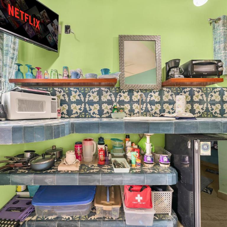 Casa Cielo Studio 1 with Tropical Garden Patio - Studio with Garden View - 11
