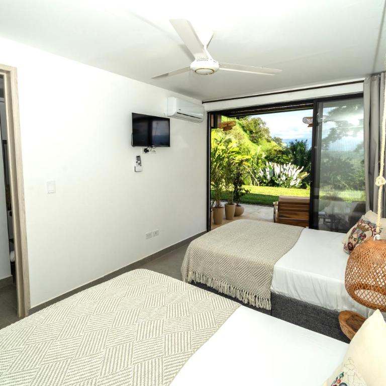 Modern Villa Surrounded by Nature and Gardens with Pool and Stunning Mountain and River Views - Villa - 22