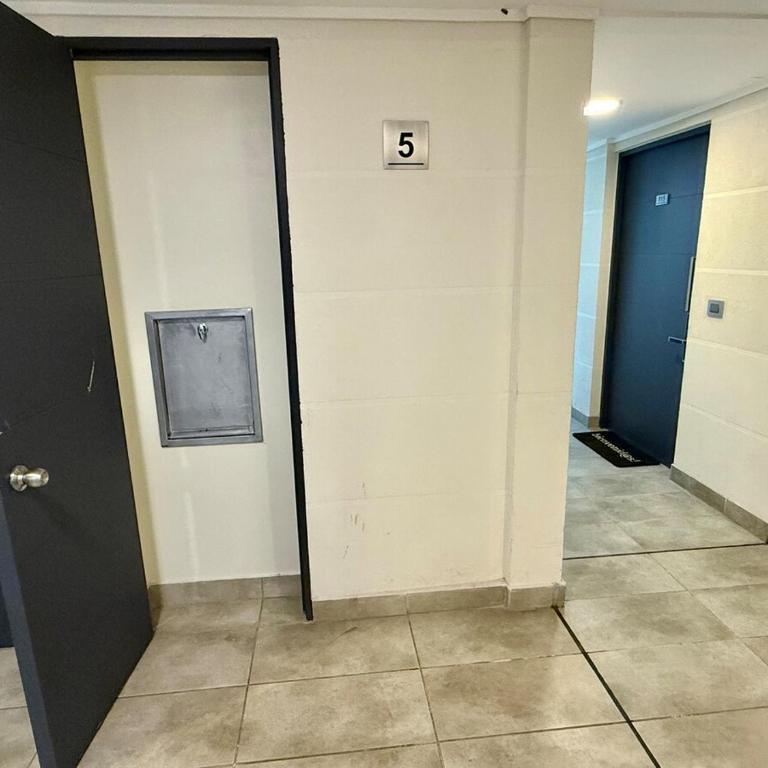 Style & Comfort in Santiago Downtown subway Wifi AC - One-Bedroom Apartment - 24