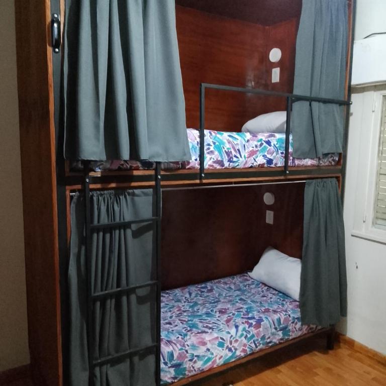 Hostel Küyen Mapu - Bed in 4-Bed Mixed Dormitory Room - 1