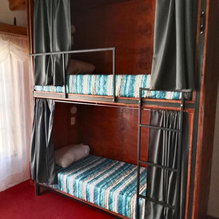Hostel Küyen Mapu - Bed in 4-Bed Mixed Dormitory Room - 1