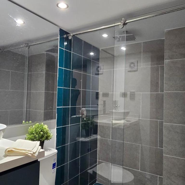 Urban Studio 202 Fast Wi-Fi & Airport Connection - Apartamento de 1 dormitorio - 11