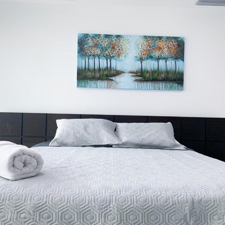 Departamento de 2 habitaciones frente a Mall del Sol - 5 min del aeropuerto - Two-Bedroom Apartment - 30